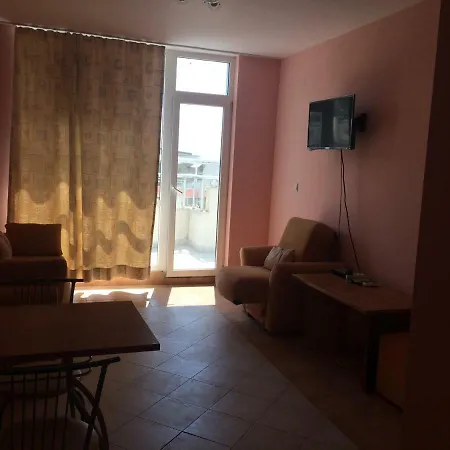 Apartament с две спални в комплекс лъки 2 влас Święty Włas